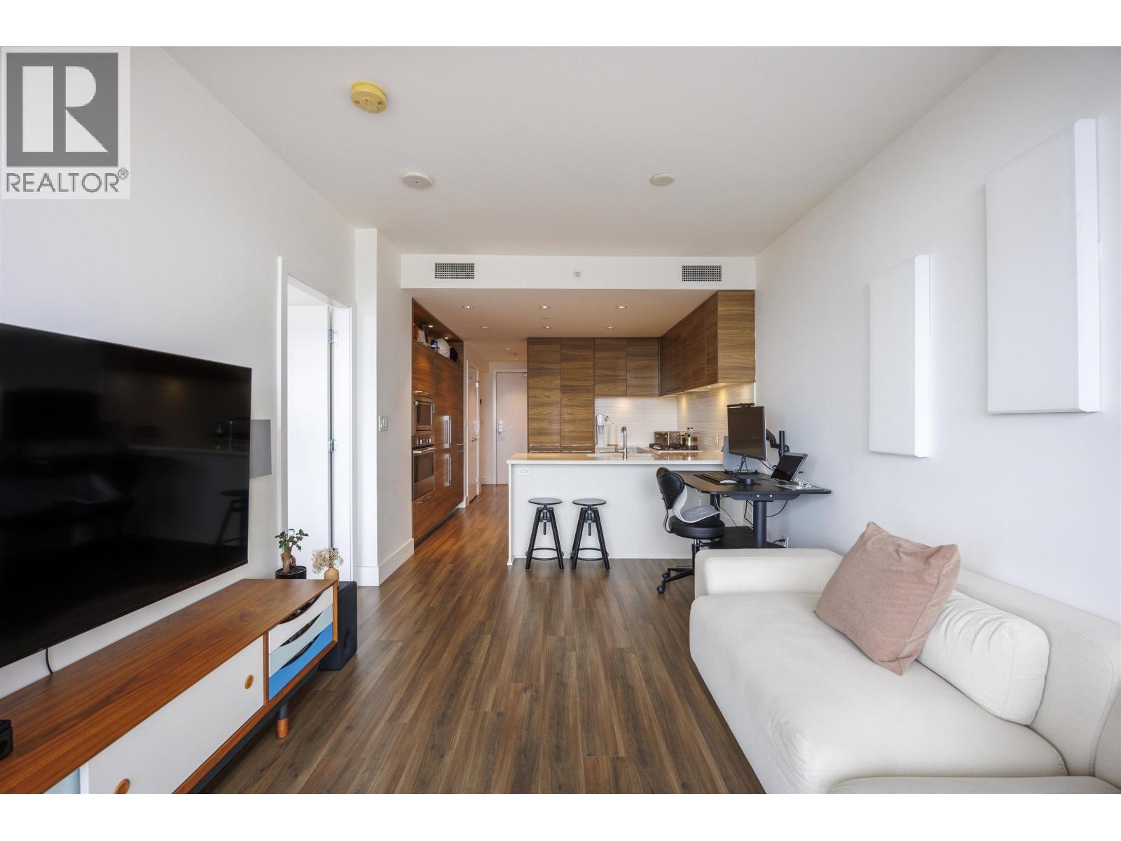 2506 7303 NOBLE LANE