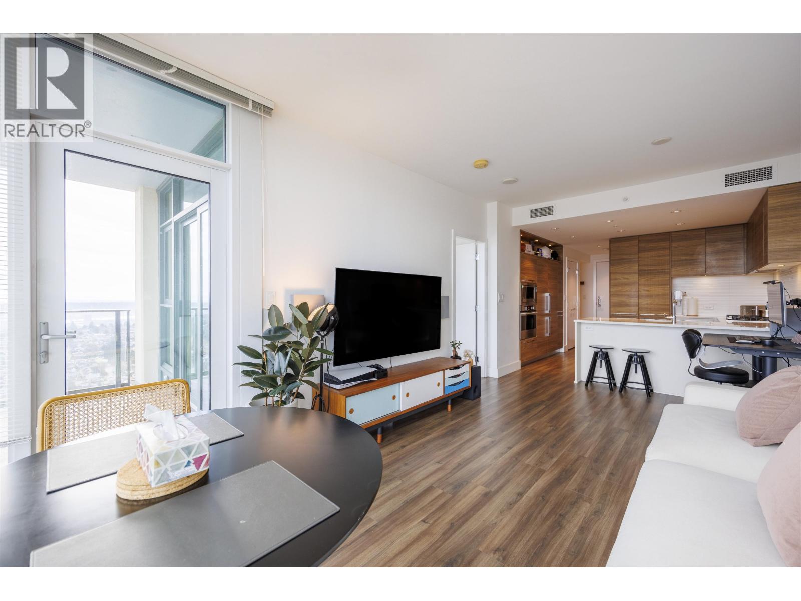 2506 7303 NOBLE LANE