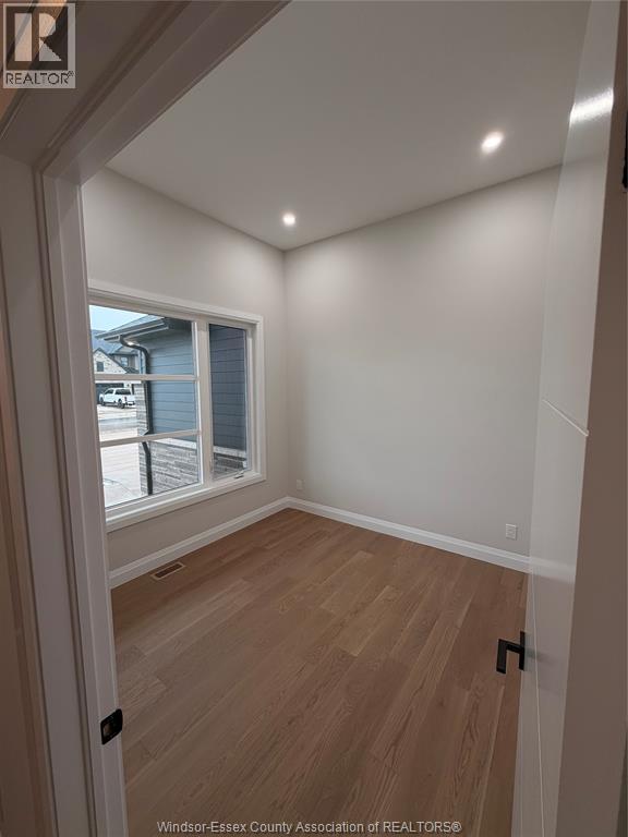 43 ROSEWOOD CRESCENT