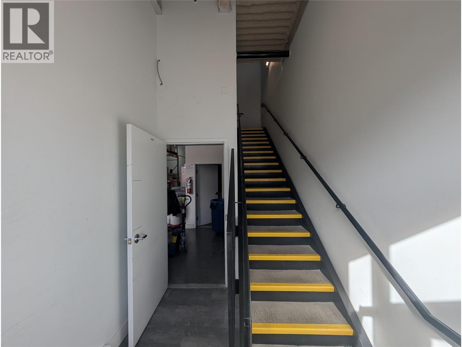 1625 Dilworth Drive Unit# 204