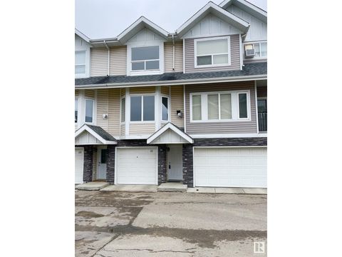 #11 13215 153 AV NW Edmonton AB T6V0B6