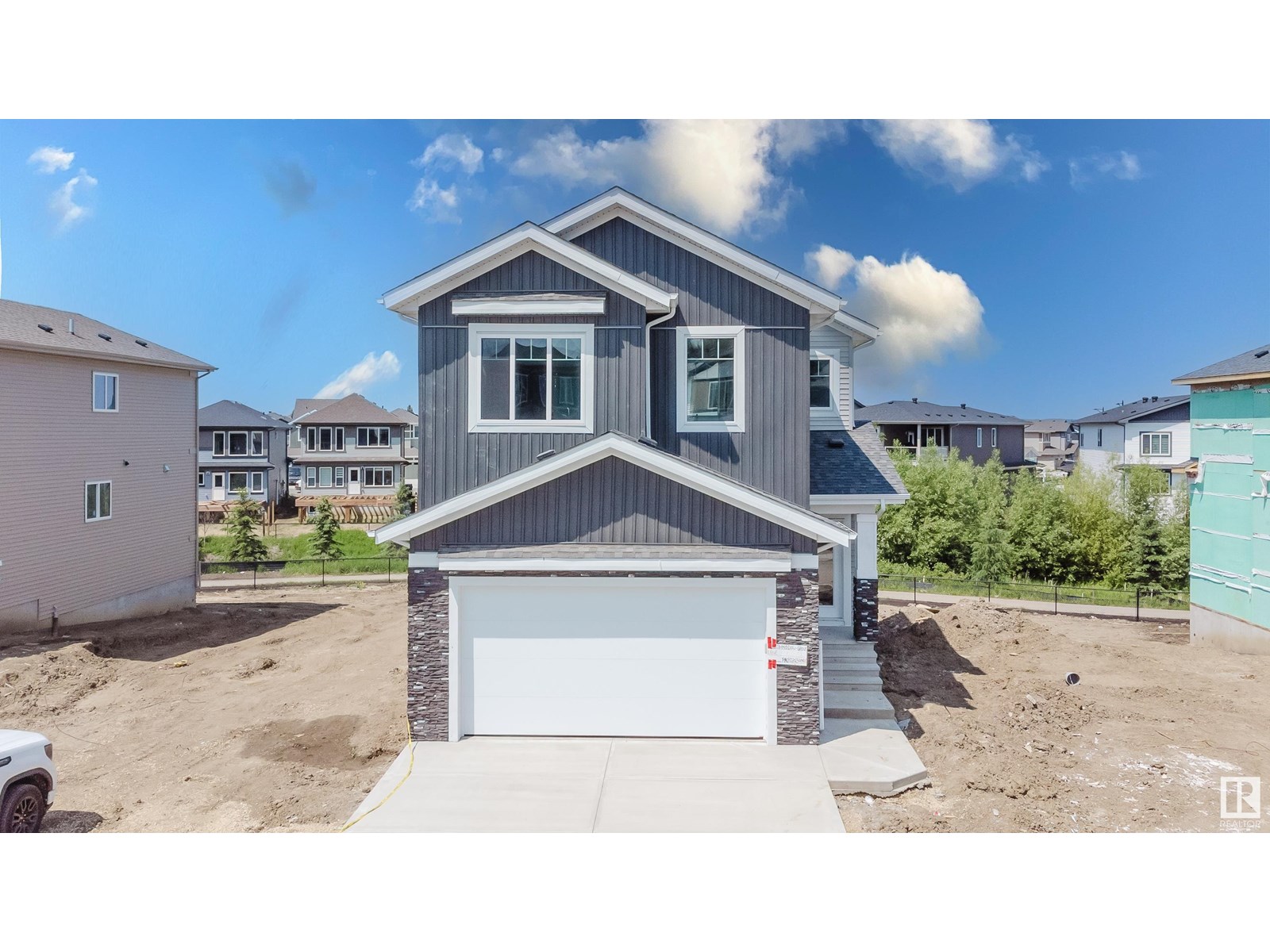 73 Meadowgrove LN