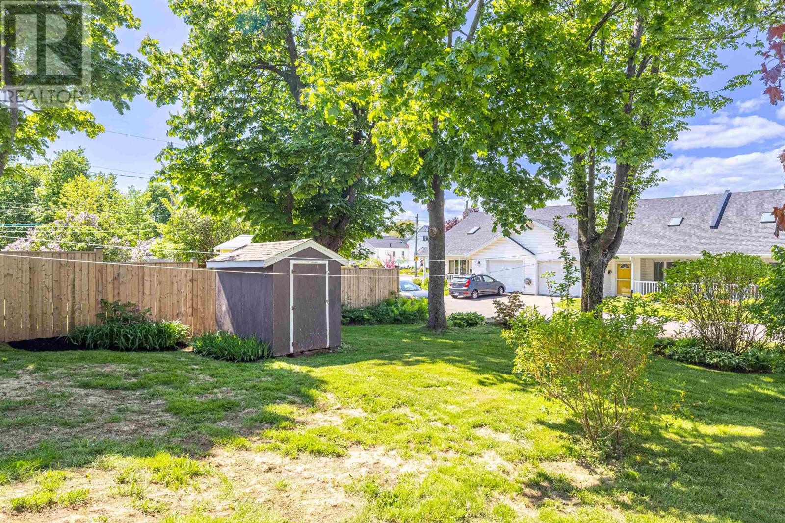 91 + vacant lot Gerald