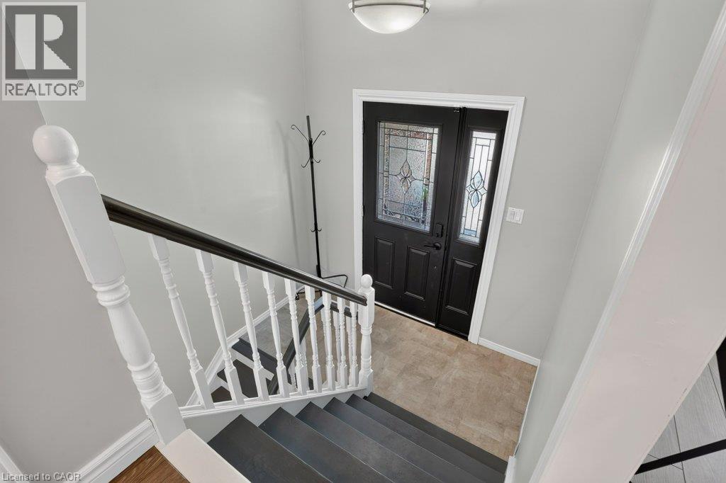11 GRAYWOOD Court