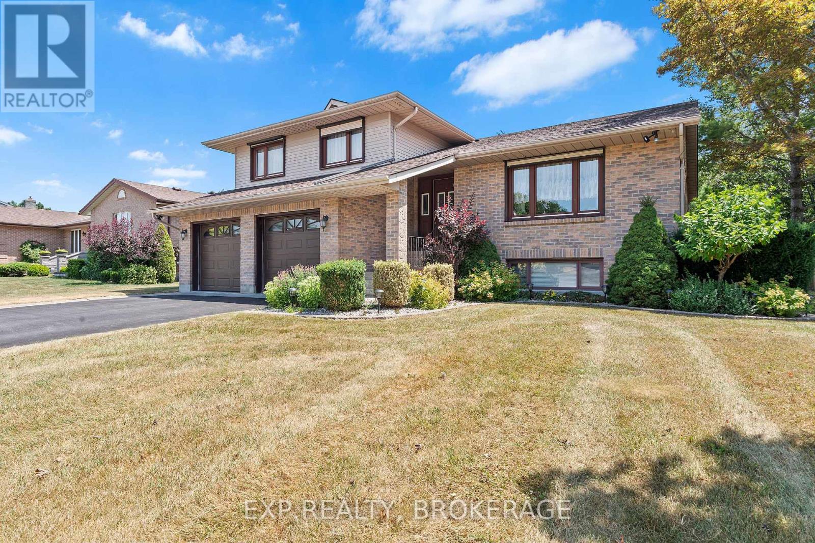 1424 COTTSMERE COURT