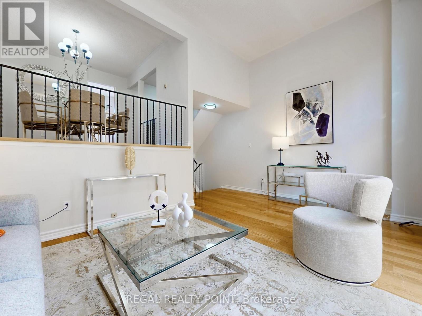 63 - 100 BRIDLETOWNE CIRCLE