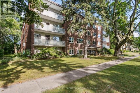 101 - 185 STEPHEN DRIVE W Toronto (Stonegate-Queensway) ON M8Y3N5