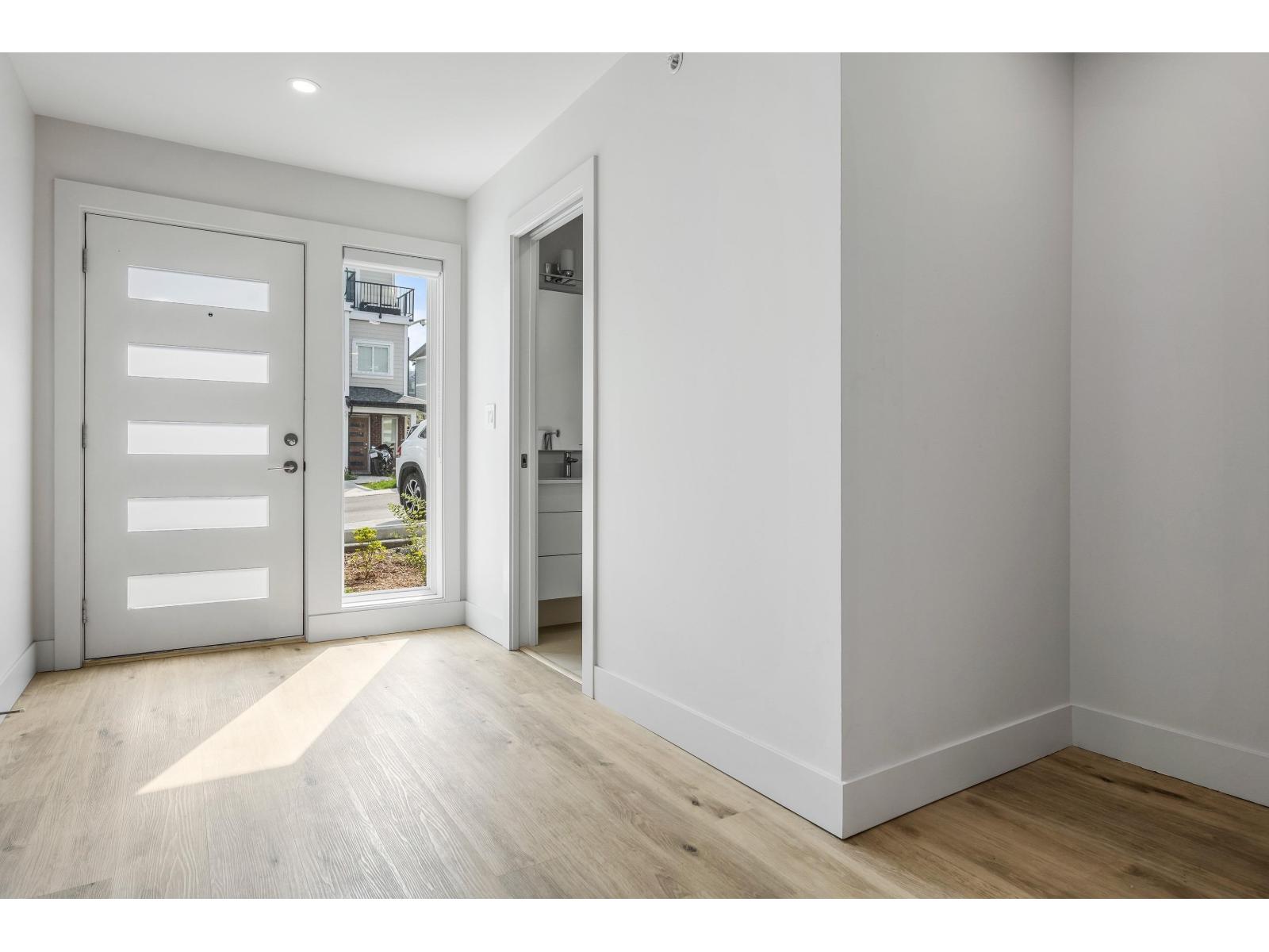 8 1928 WOODSIDE BOULEVARD|Mt Woodside
