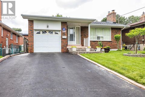 52 MORAINE HILL DRIVE E Toronto (Tam O'Shanter-Sullivan) ON M1T2A2