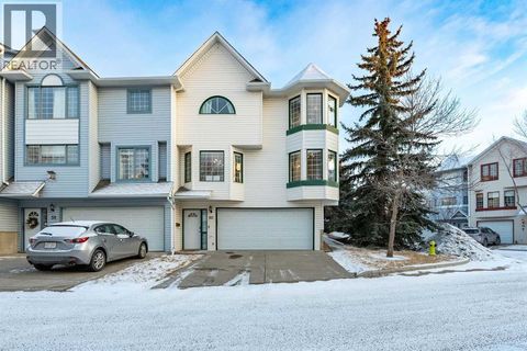 60 Prominence View SW Calgary AB T3H3M8