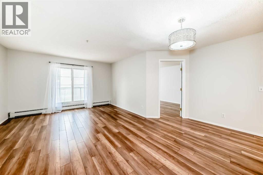 215, 290 Shawville Way SE