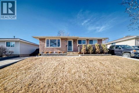 7139 18 Street SE Calgary AB T2C1K2