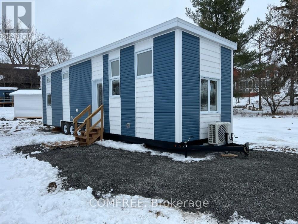 Photo 1 of 11 — 3369 YORK'S CORNER ROAD, Ottawa, ON K0A2G0