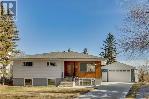 4516 Stanley Road SW Calgary AB T2S2P9