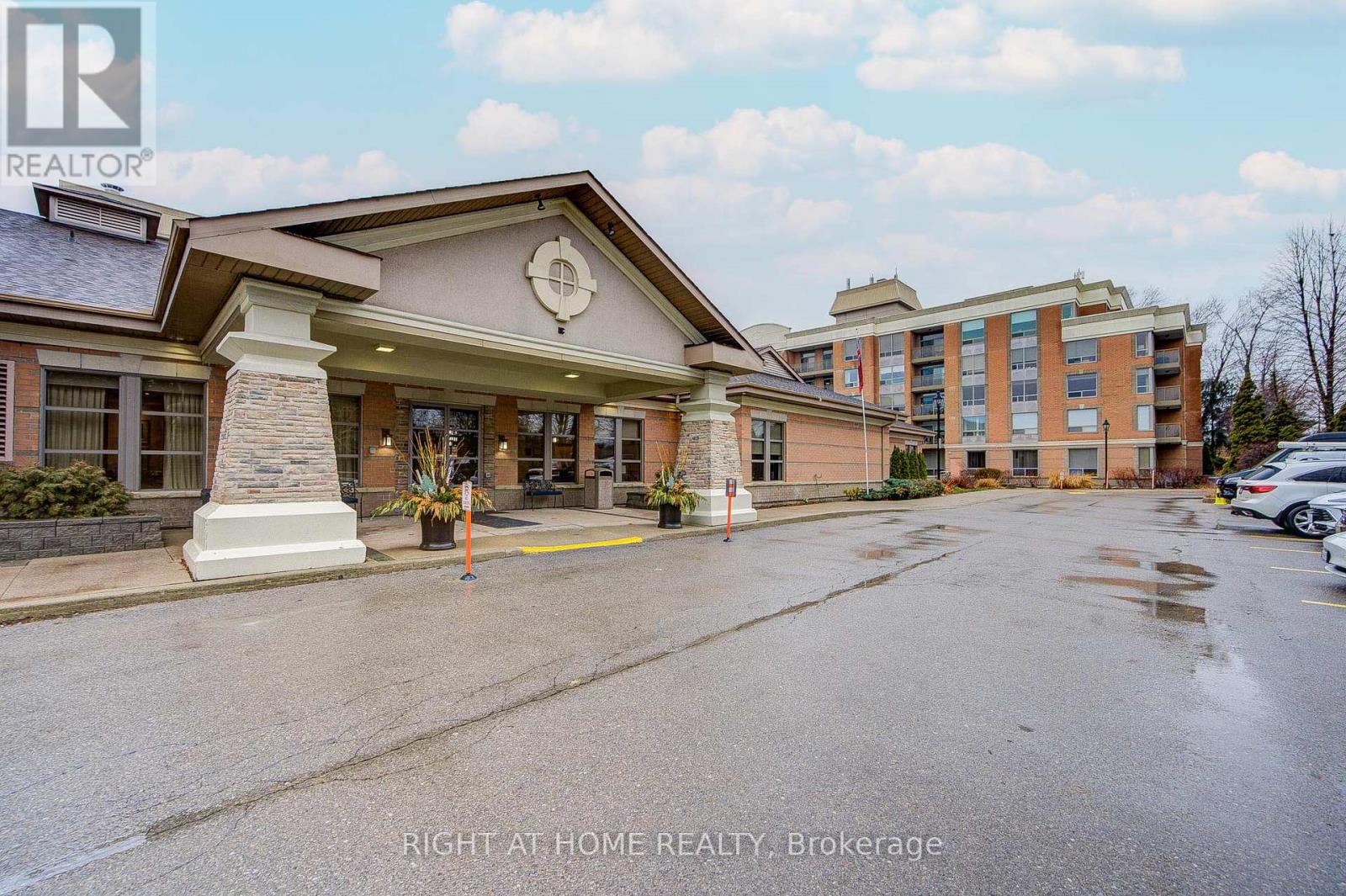 2406 - 100 BURLOAK DRIVE