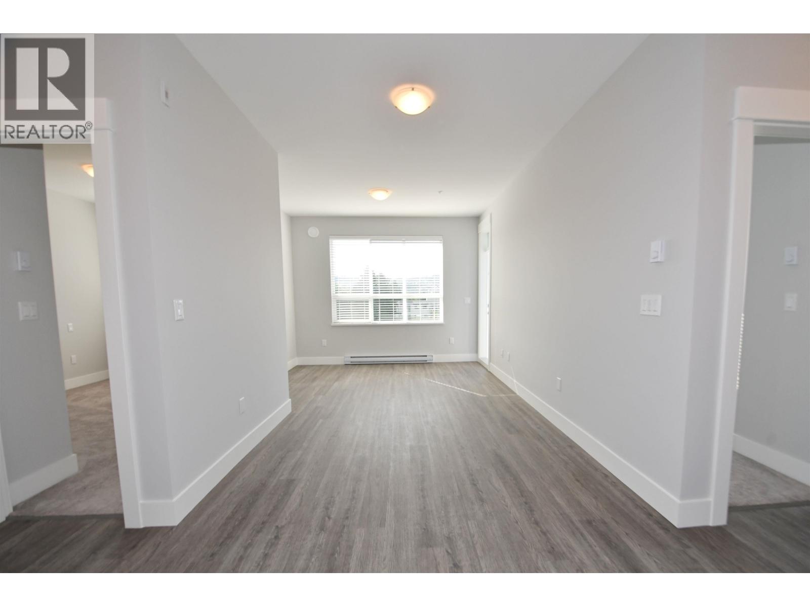 4607 2180 KELLY AVENUE