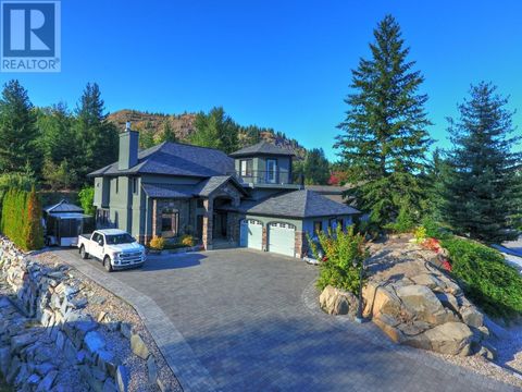 537 BLAKE Court Trail BC V1R4V9