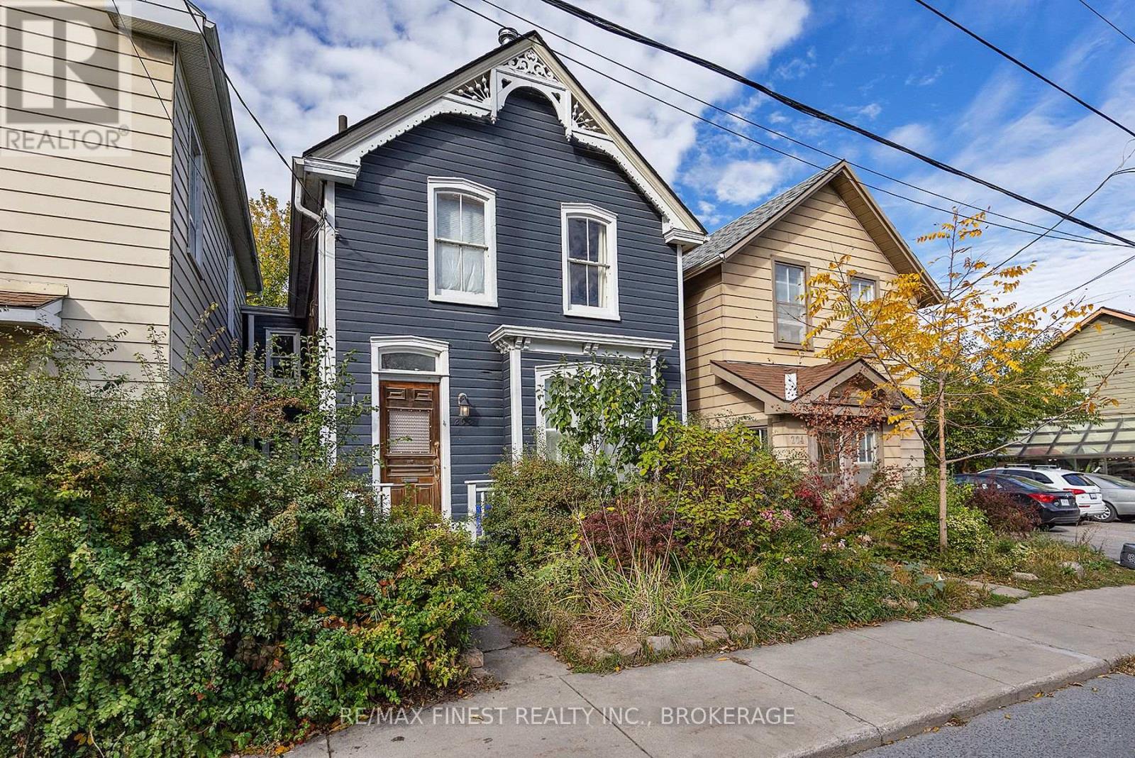 202 MONTREAL STREET