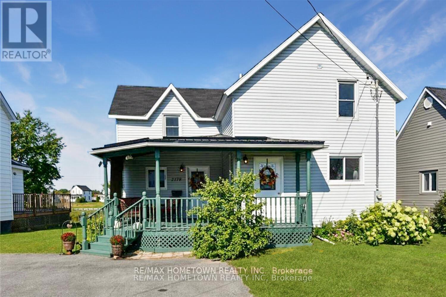 2178 DUNDAS STREET E