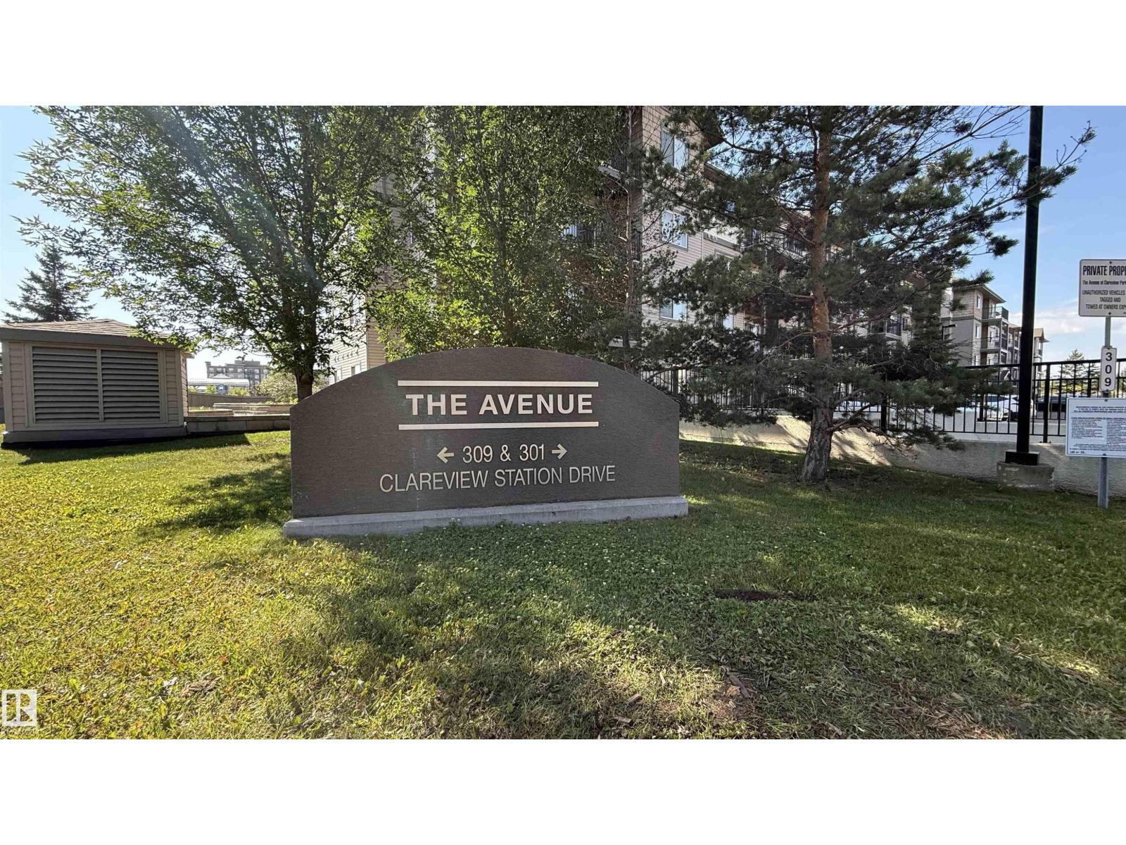 #133 301 CLAREVIEW STATION DR NW