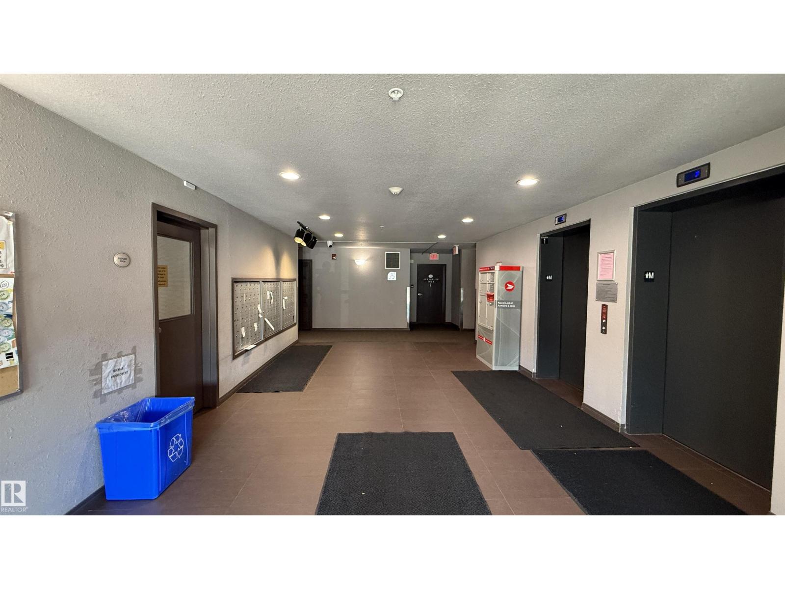 #133 301 CLAREVIEW STATION DR NW
