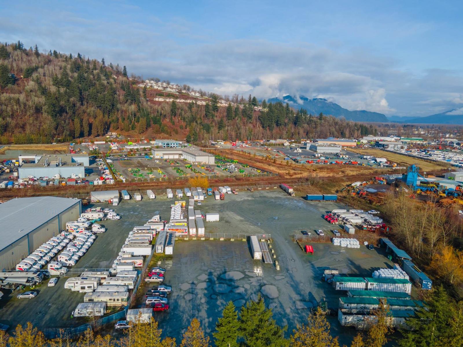 8072 LICKMAN ROAD|West Chilliwack