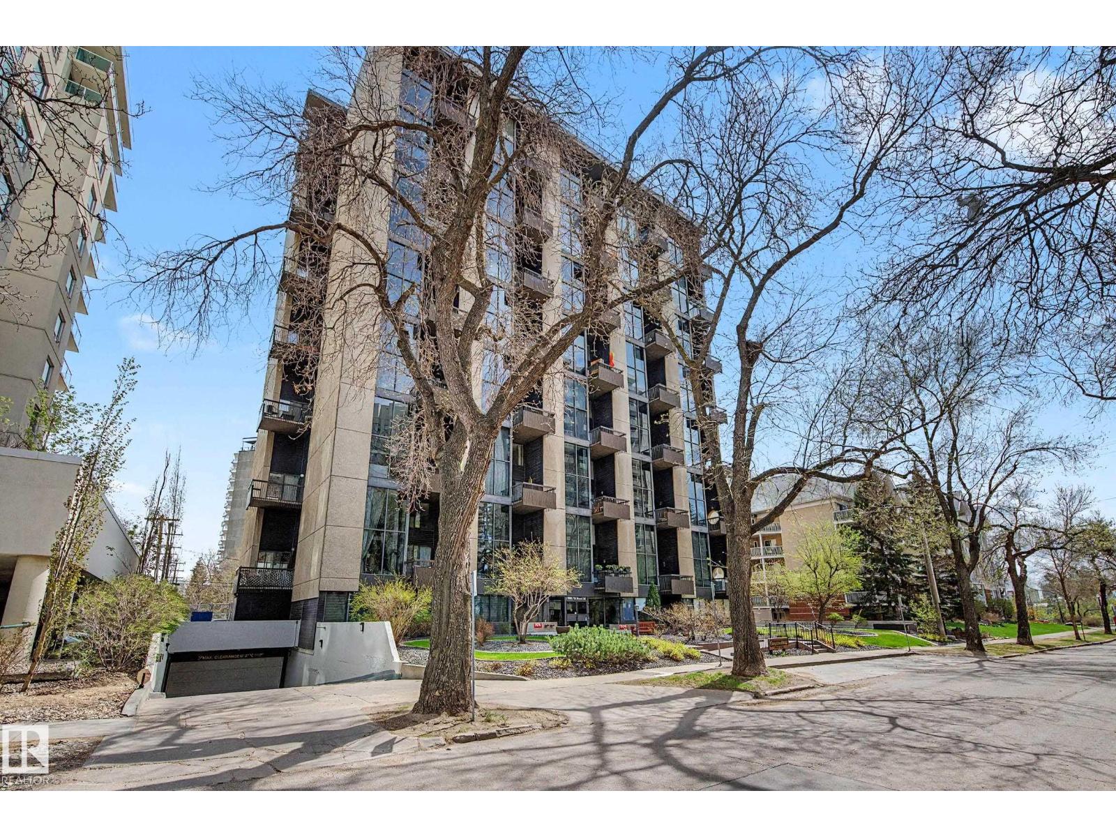 #1205 10045 118 ST NW