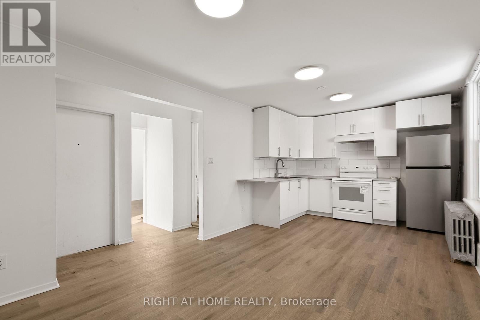 #3 - 639 SOMERSET STREET W