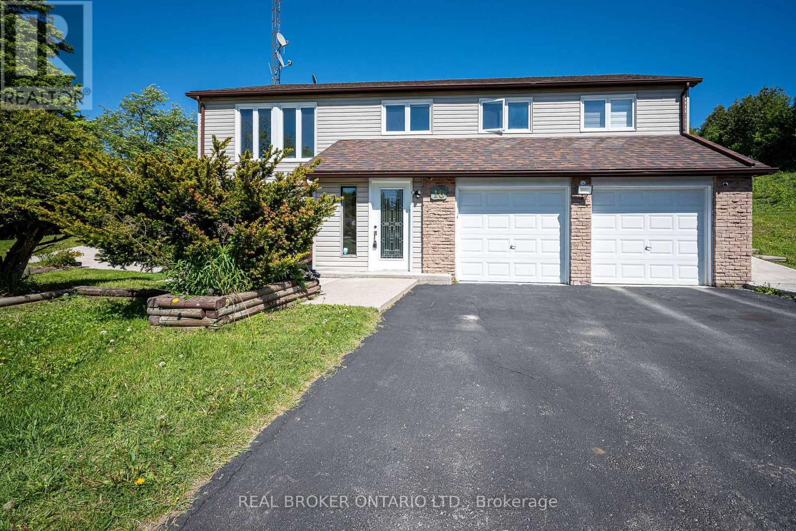 Photo 1 of 50 — 16 OLD CARRIAGE ROAD, East Garafraxa, ON L9W5A3