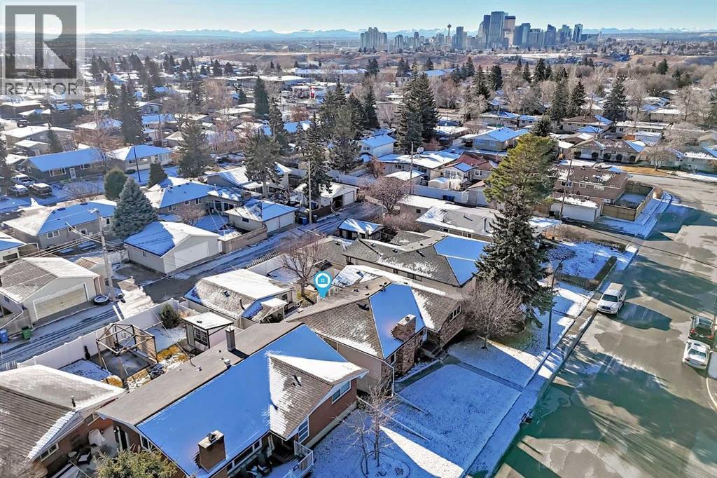 2119 Mackid Crescent NE