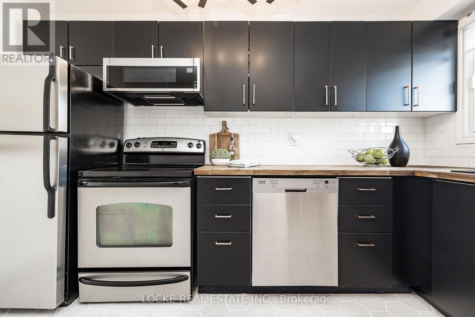 16 - 4036 EADY COURT