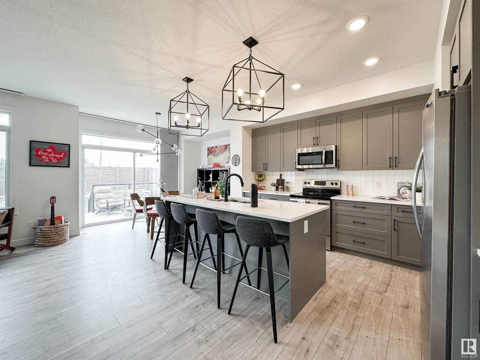 146 JOYAL WY