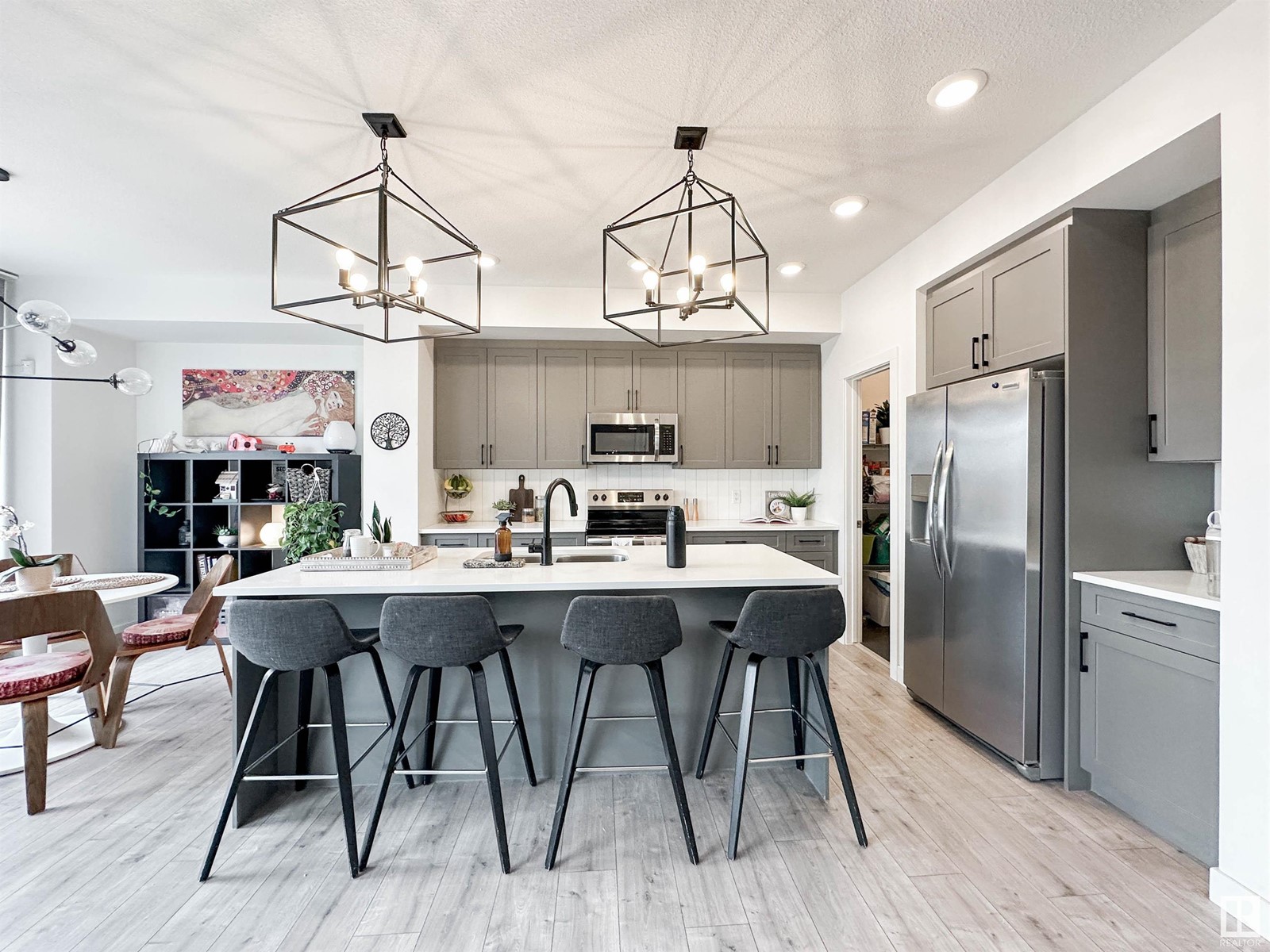 146 JOYAL WY