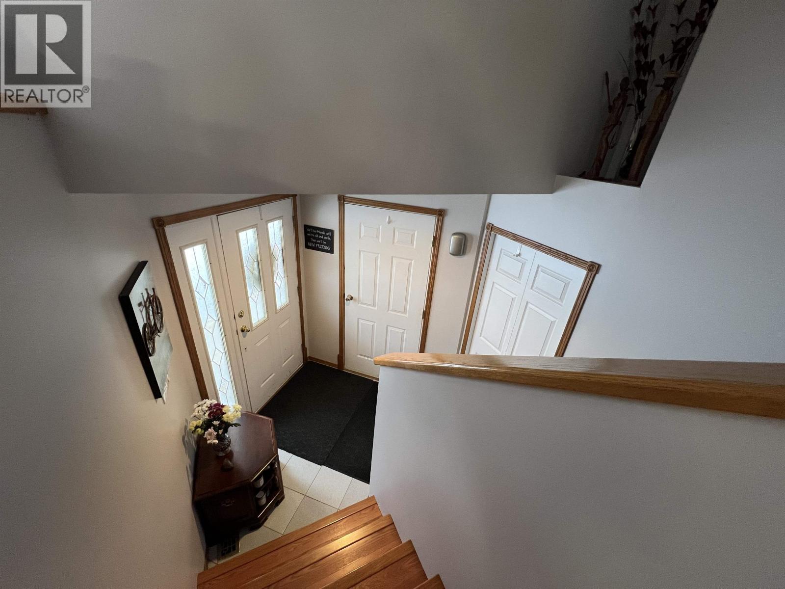 5323 MOUNTAINVIEW DRIVE