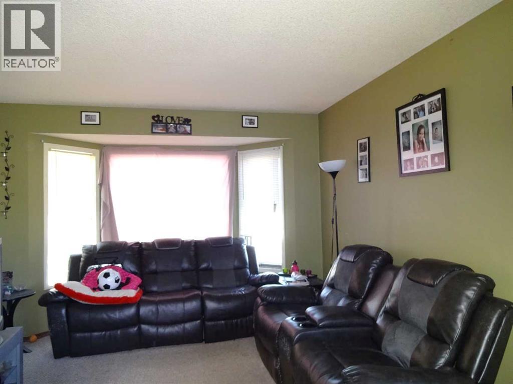 250 Falmere Way NE