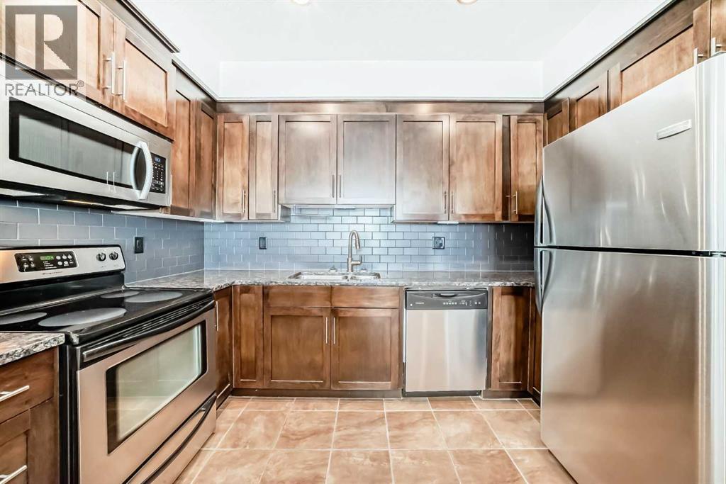 206, 1005B Westmount Drive