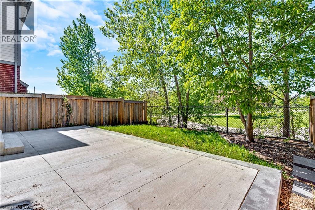 290 APPLE HILL Crescent