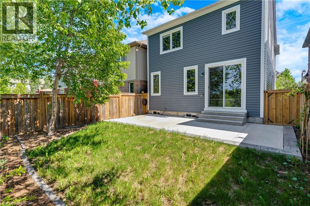 290 APPLE HILL Crescent