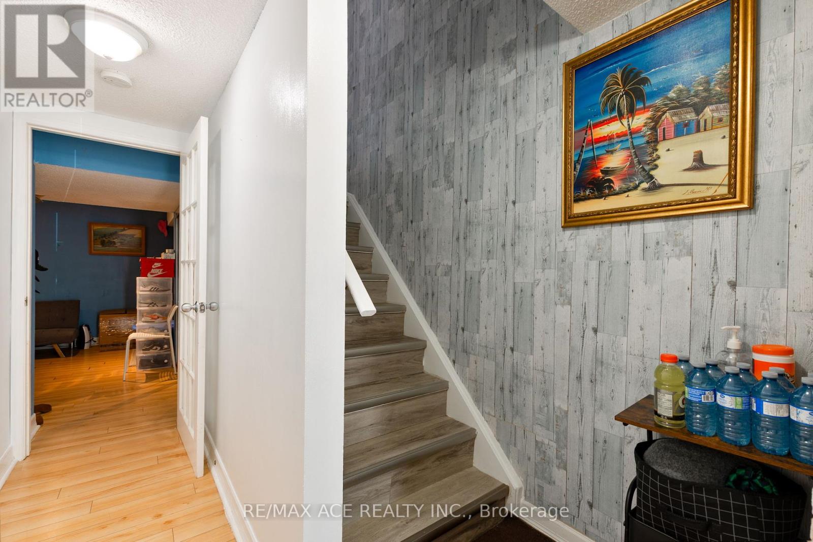 166 - 700 OSGOODE DRIVE