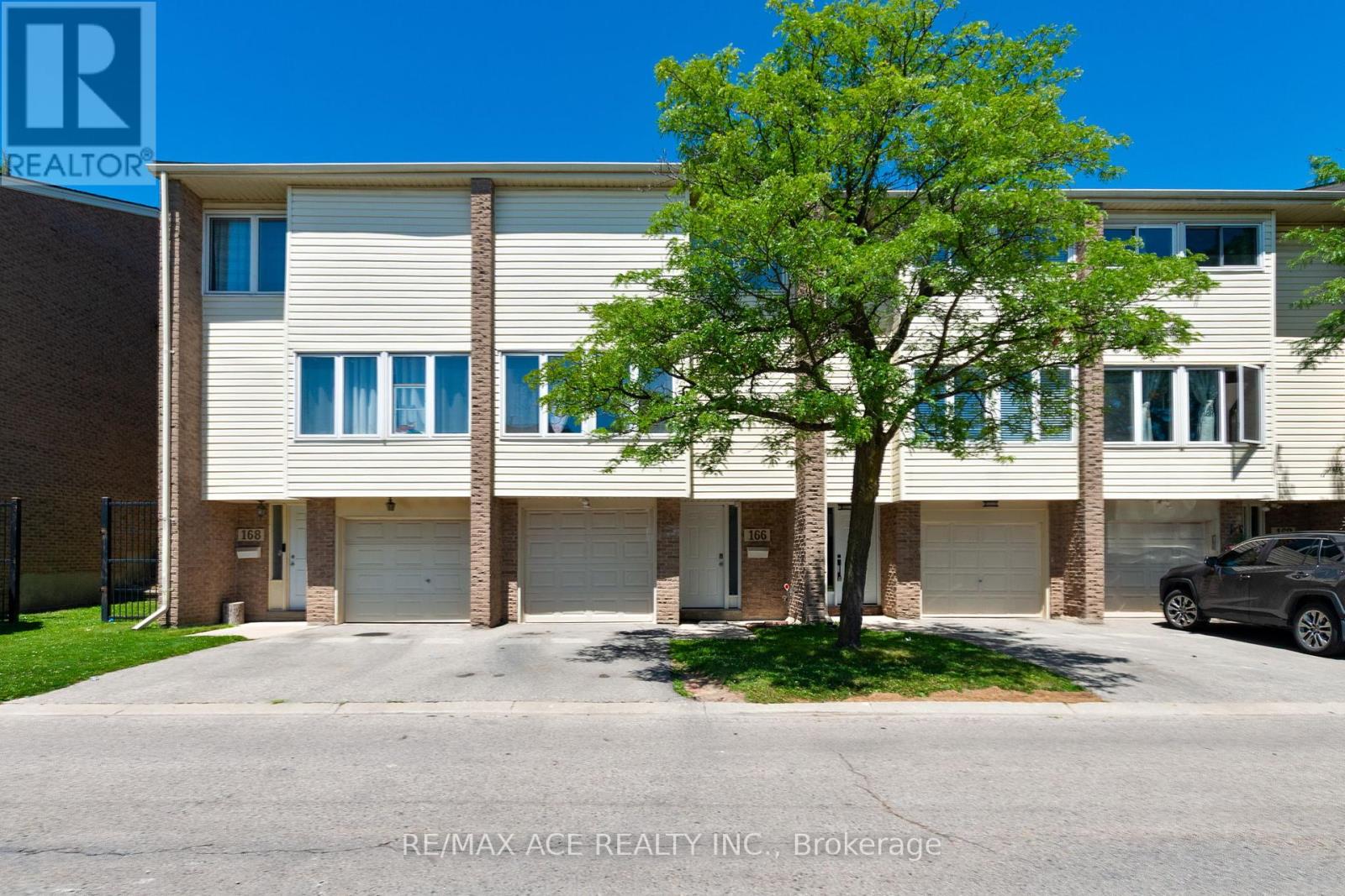 166 - 700 OSGOODE DRIVE