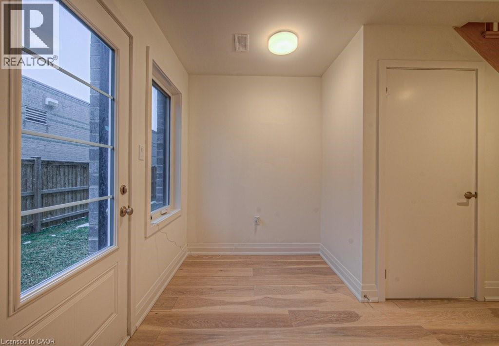 258 HESPELER Road Unit# 8