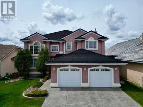 142 Sceptre Close NW Calgary AB T3L1Y2
