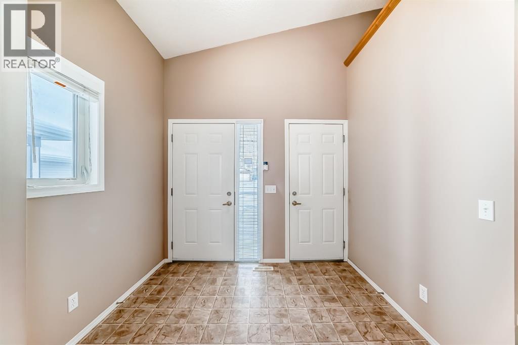 180 Coventry Hills Drive NE