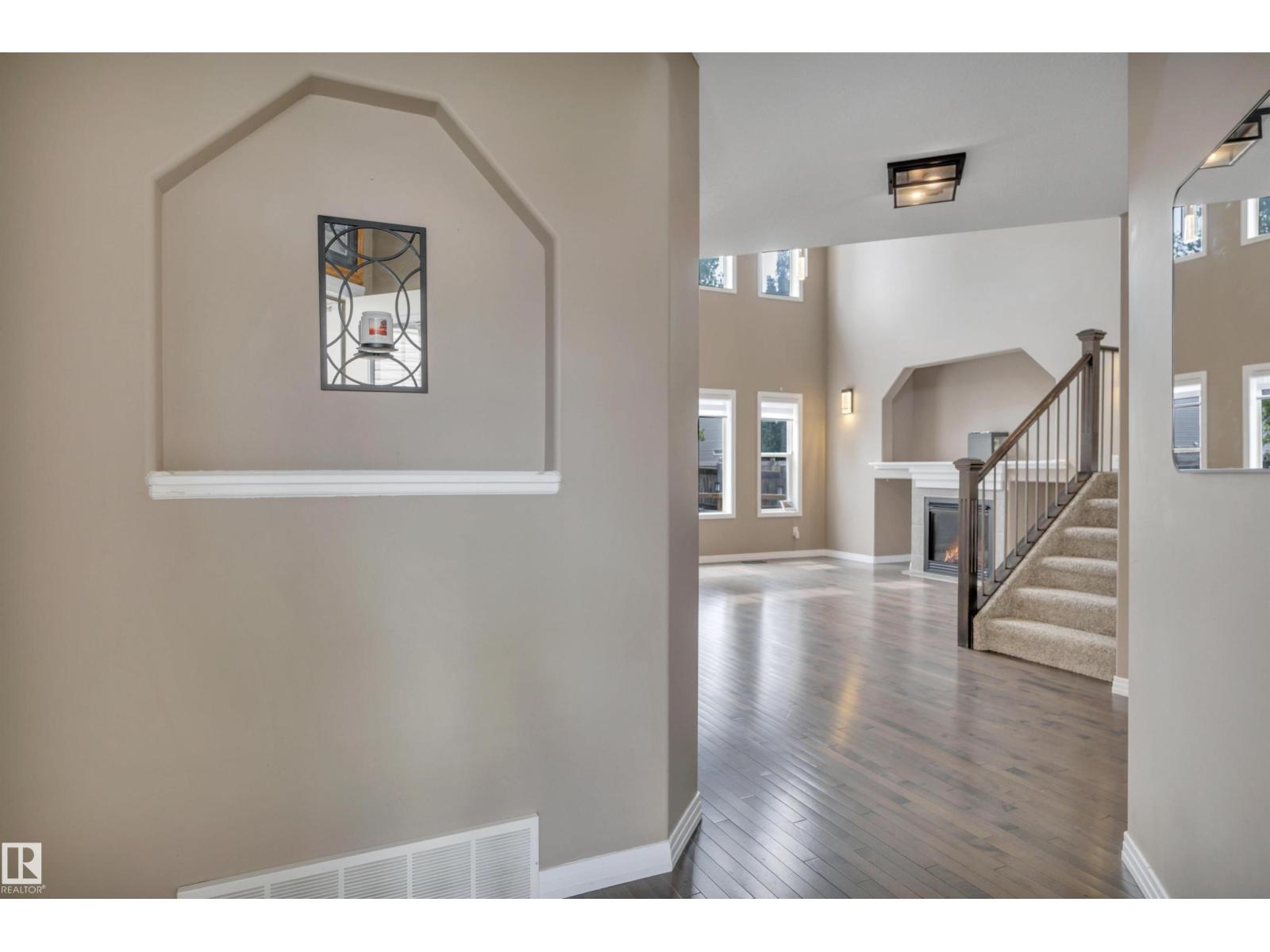 109 BAIE MASSON ST