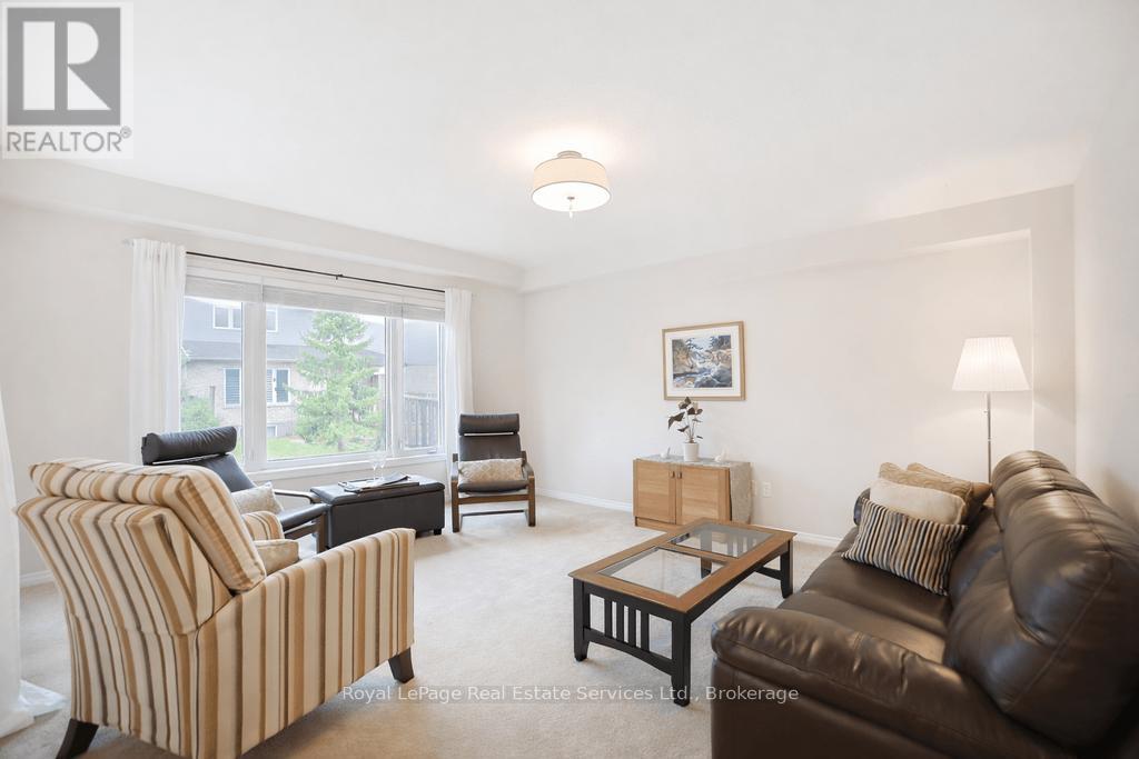 11 - 255 SUMMERFIELD DRIVE