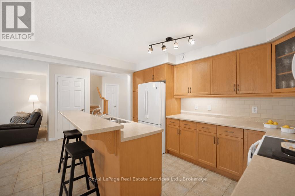 11 - 255 SUMMERFIELD DRIVE