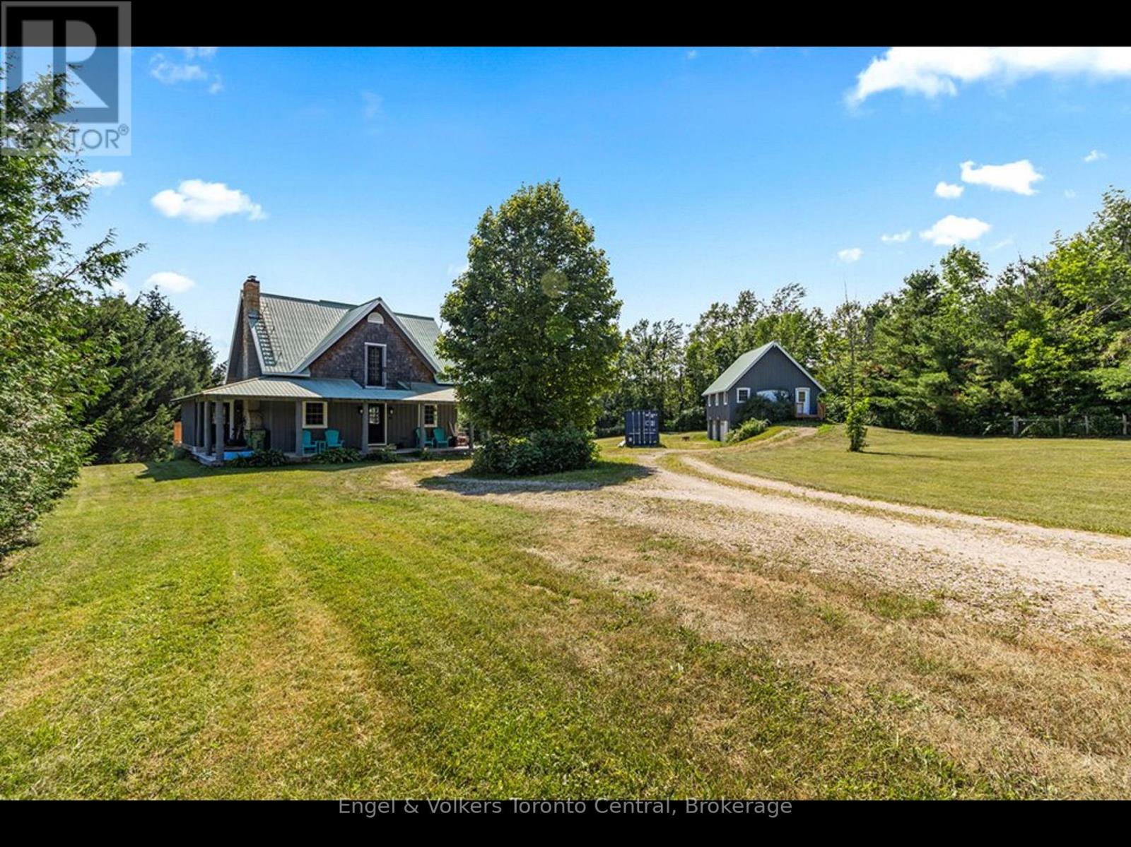 210 EAGLE CRESCENT