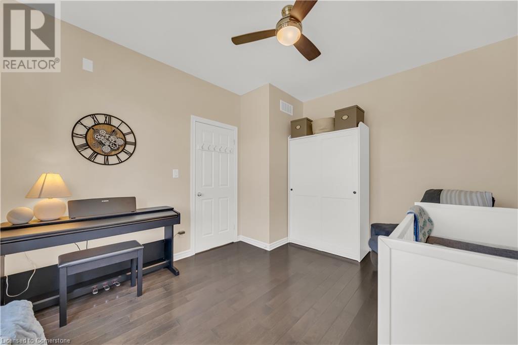 437 ZELLER Drive