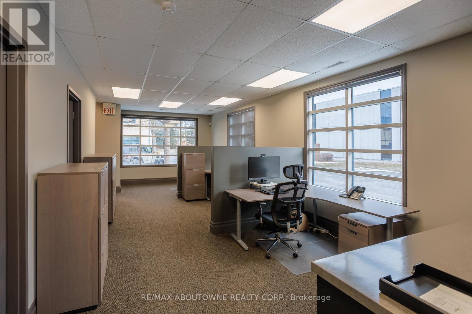 1 - 1464 CORNWALL ROAD