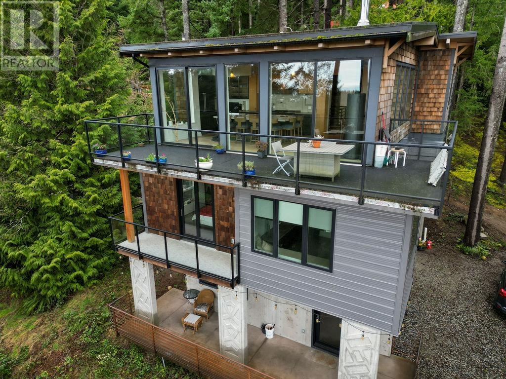 1572 MOUNTAIN ROAD